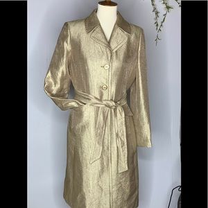 KASPER TRENCH COAT  size 6. Gold Metallic